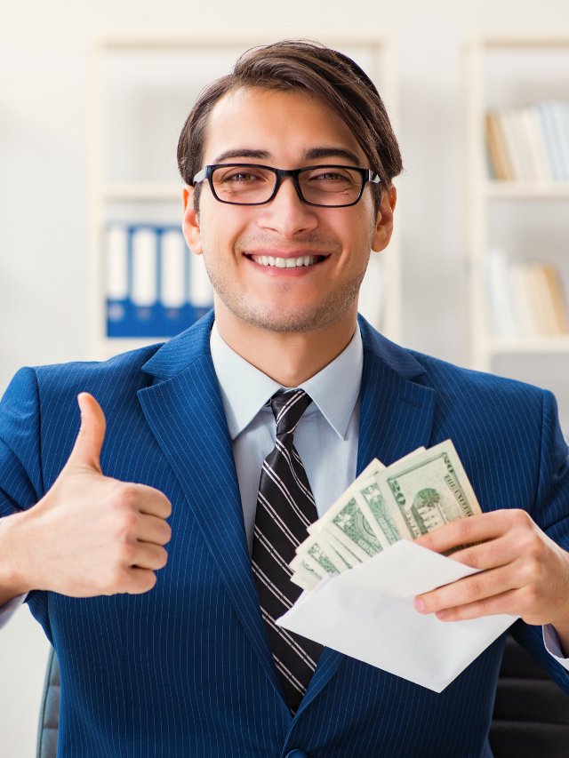 Com salários de até R$ 96 mil, veja as profissões em alta no mercado Credtimes Consórcio Empréstimo Seguros Finanças Financiamento investimentos dinheiro Capa Web Stories